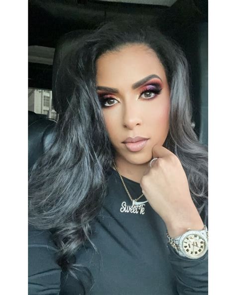 Thais Gonzalez (@missthaisgonzalez) • Instagram photos and .